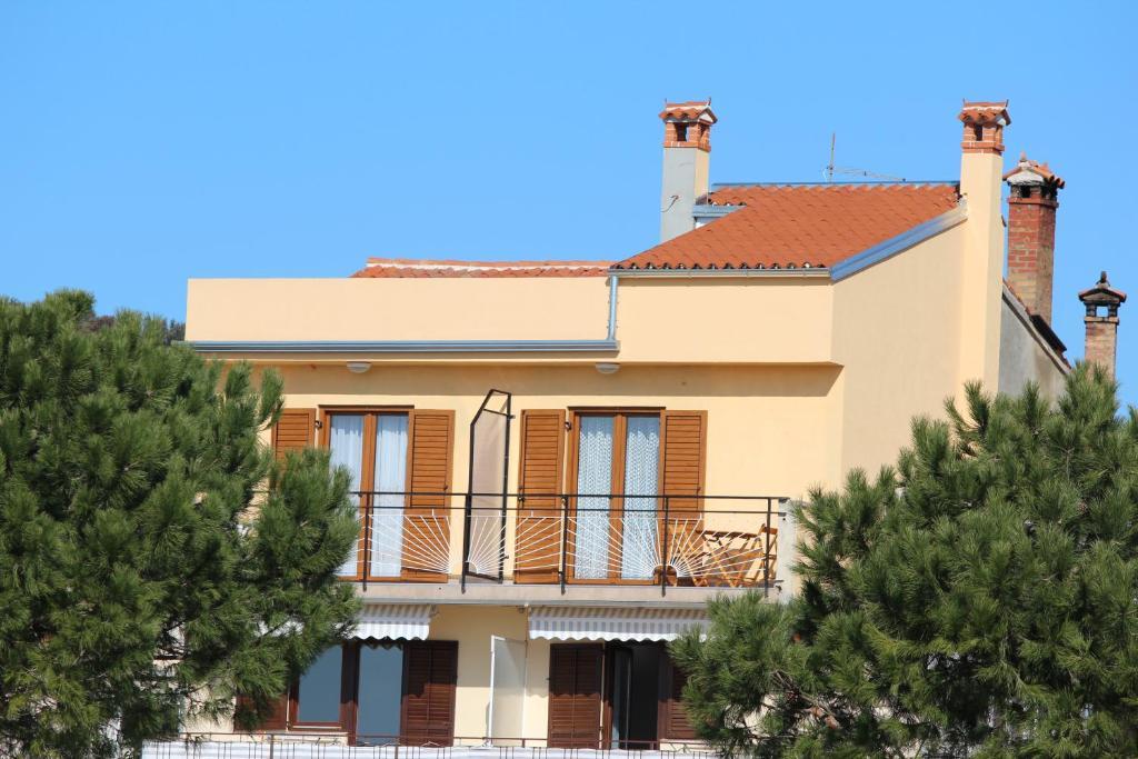 רוביני Stella Mare Apartments מראה חיצוני תמונה
